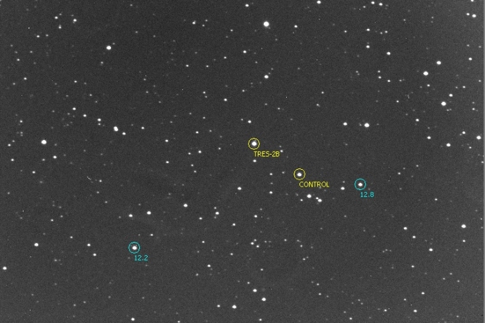 Chart - TrES-2, JD 2457201.44273