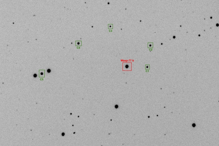 Chart - WASP-77, JD 2457702.33952