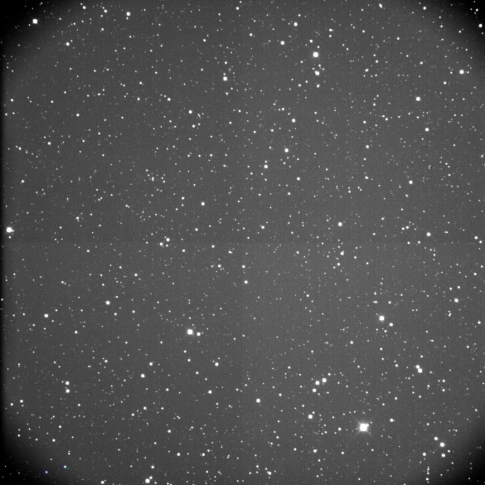 チャート - UCAC4-700-065640, JD 2460969.31446